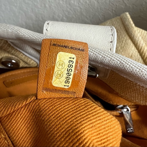 Chanel Woven Straw Raffia Medium Deauville Tote Beige - Picture 14 of 16